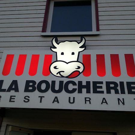 Contact Hotel Fontenay Le Comte Exterior photo